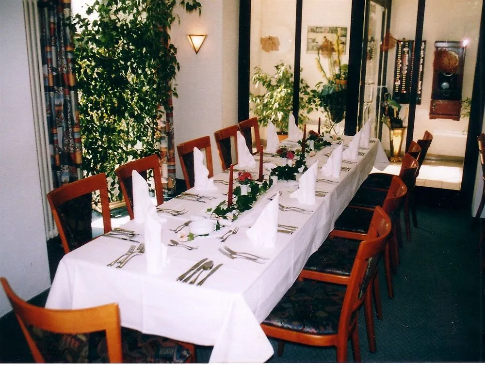 Hotel Villa Noel Am Hauptbahnhof  Dresden