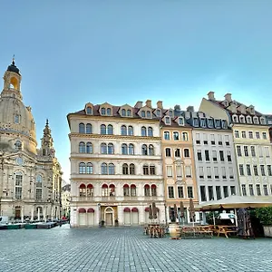 Apart-hotel Neumarkt